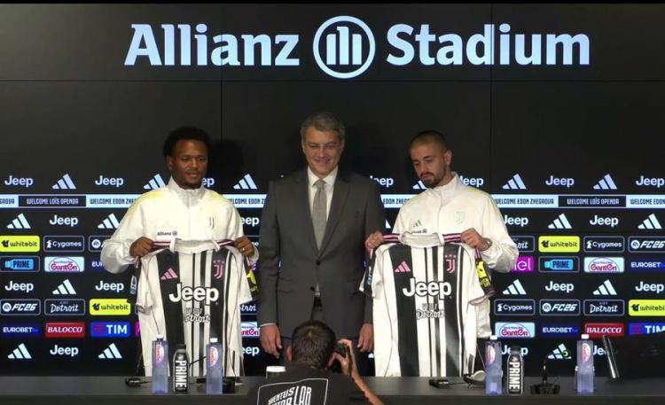 爱游戏登录入口-科莫利：关于我和巴黎主席争吵的报道是谎言，我和PSG的关系良好